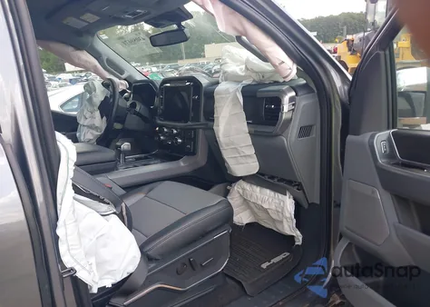 2024 Ford F-150 Lariat из США, поврежденный, VIN 1FTFW5L54RFA55137